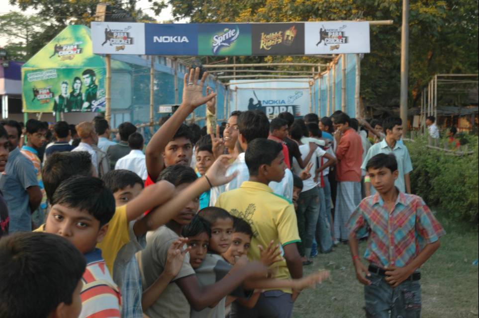 Leverage Bowling Machine used to promote Kolkata Knight Riders OOH Publicity
