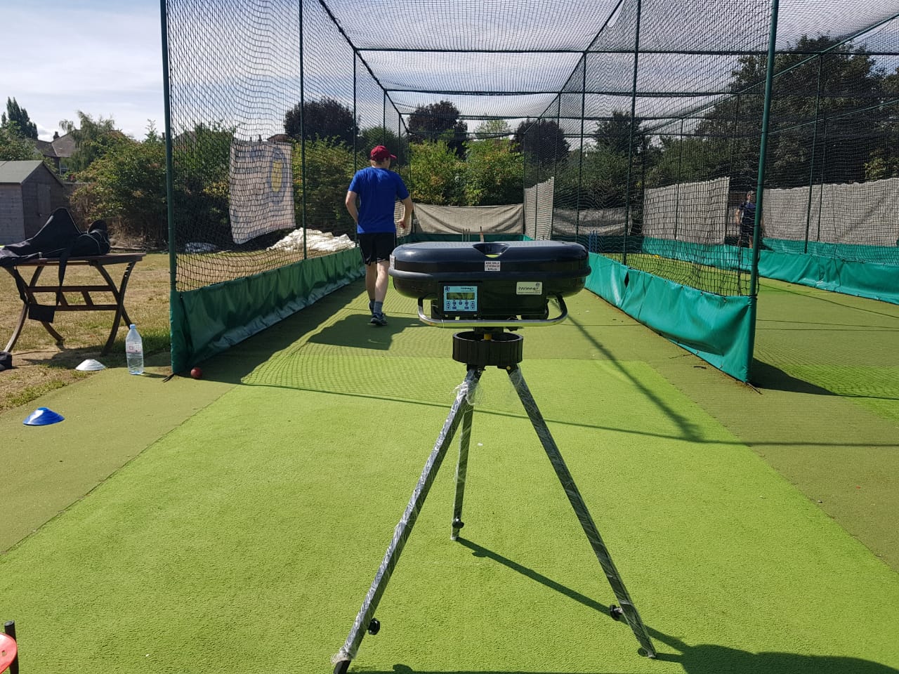 Leverage iWinner Bowling Machine in London Leverage iWinner Bowling Machine in London